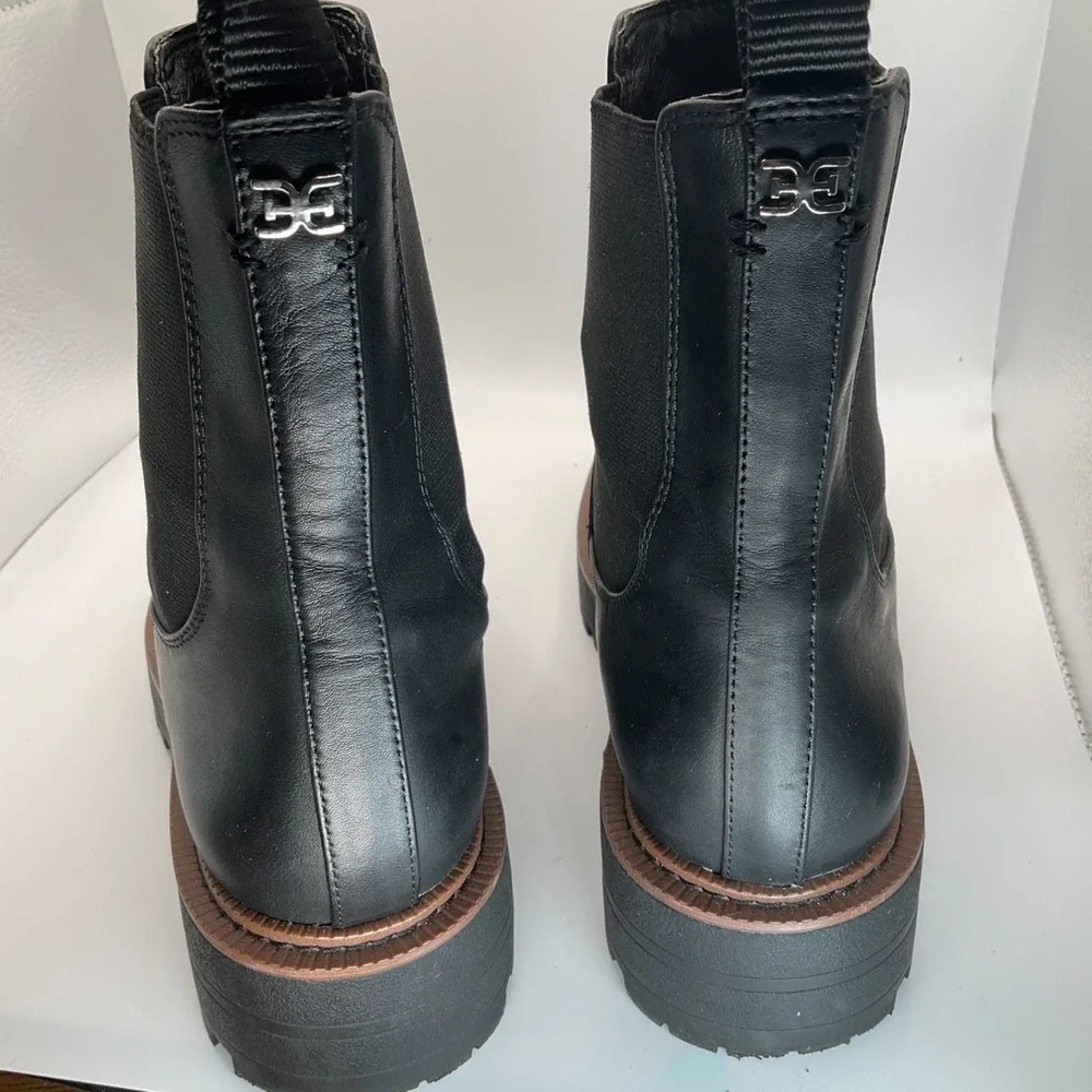 Sam Edelman Black Leather Chelsea Boots Pull Tab Comfort Lugsoles W Size 9.5 - Picture 7 of 11